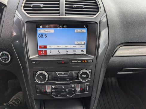 Used 2019 Ford Explorer XLT w/ Equipment Group 202A image 23