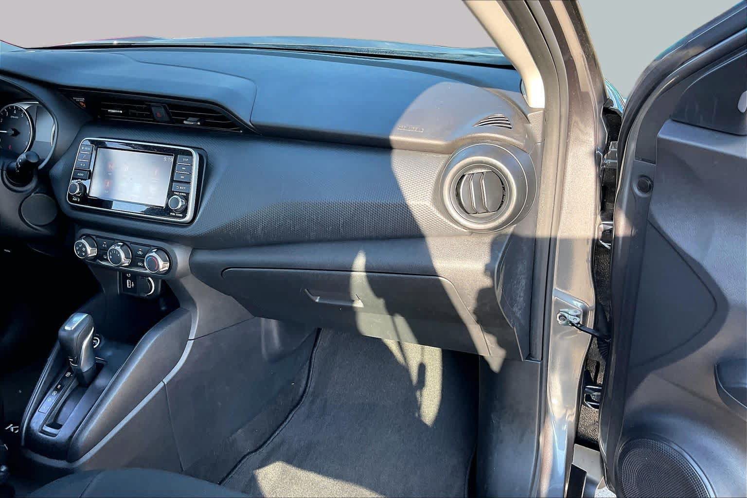 Used 2025 Nissan Kicks Play S FWD image 18