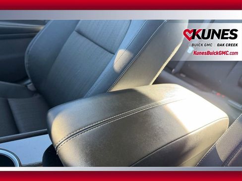 Used 2024 Nissan Altima 2.5 SV image 21