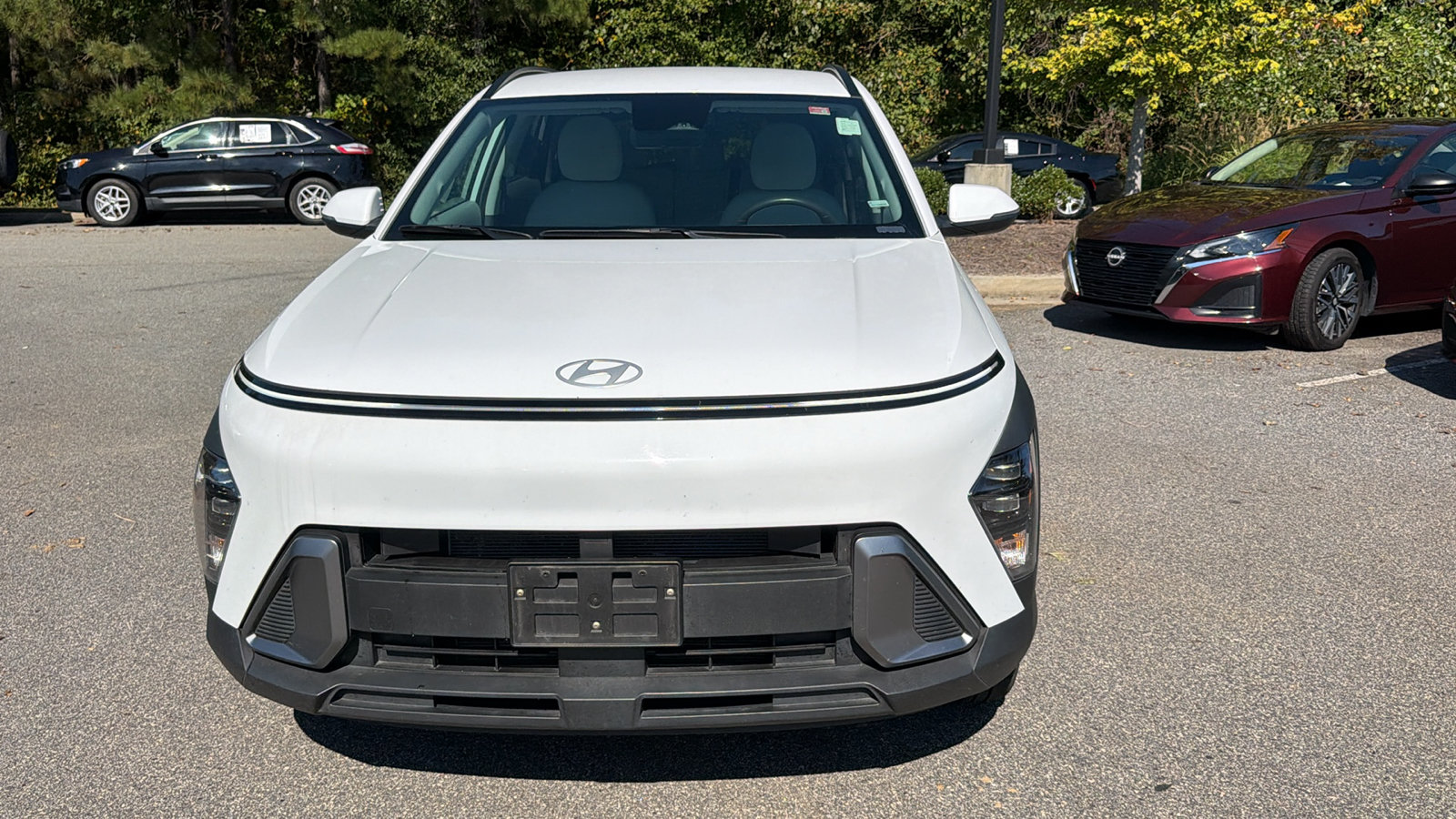 Used 2025 Hyundai Kona SEL AWD/4WD image 3