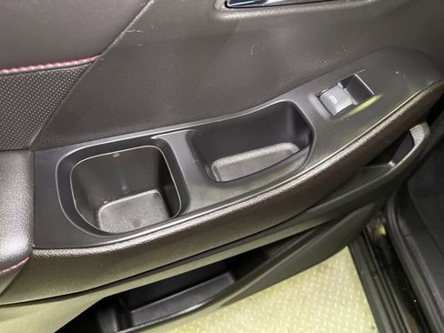 Used 2023 Chevrolet Traverse RS image 58