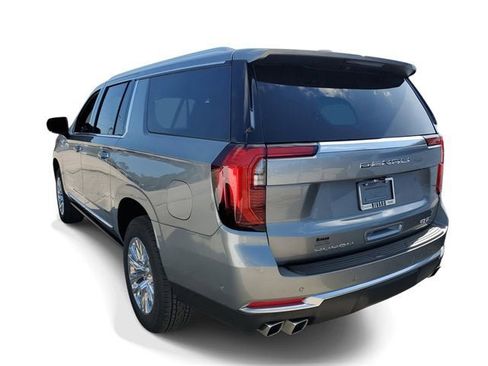 New 2026 GMC Yukon XL Denali w/ Sun & Power Step Package image 4