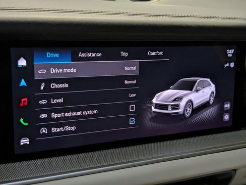 Certified 2024 Porsche Cayenne S AWD/4WD image 35