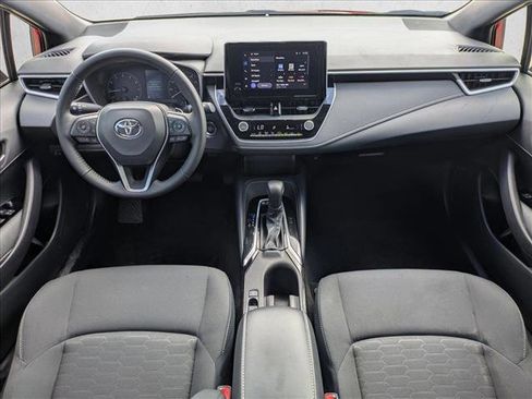 Used 2025 Toyota Corolla SE FWD image 13