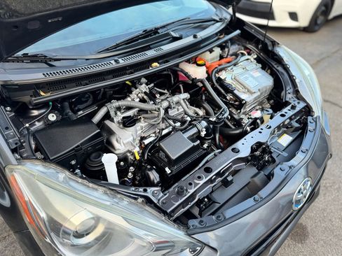 Used 2016 Toyota Prius C Two image 30