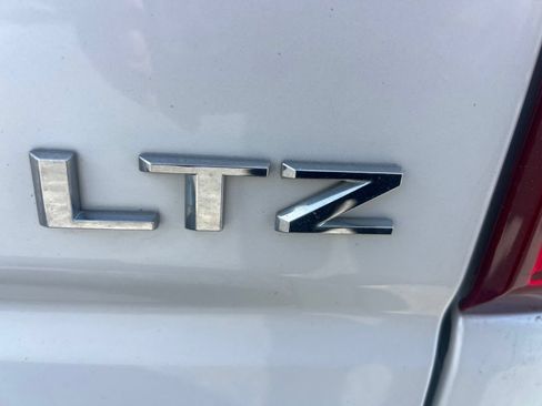 Used 2020 Chevrolet Silverado 1500 LTZ AWD/4WD image 20