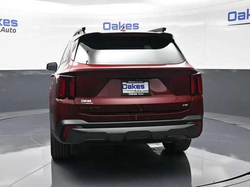 Certified 2025 Kia Sorento SX image 7