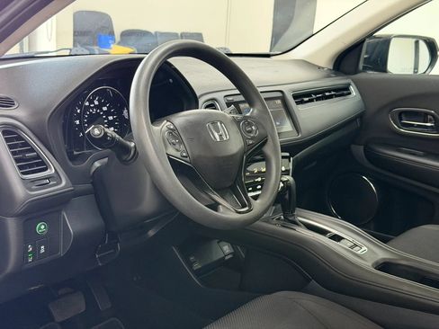 Used 2021 Honda HR-V EX image 18