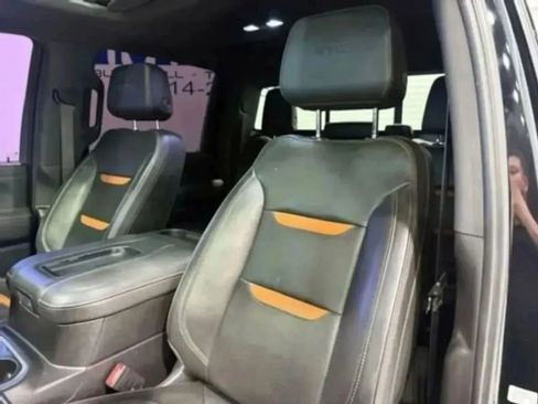 Used 2020 GMC Sierra 2500 AT4 w/ AT4 Premium Package image 16