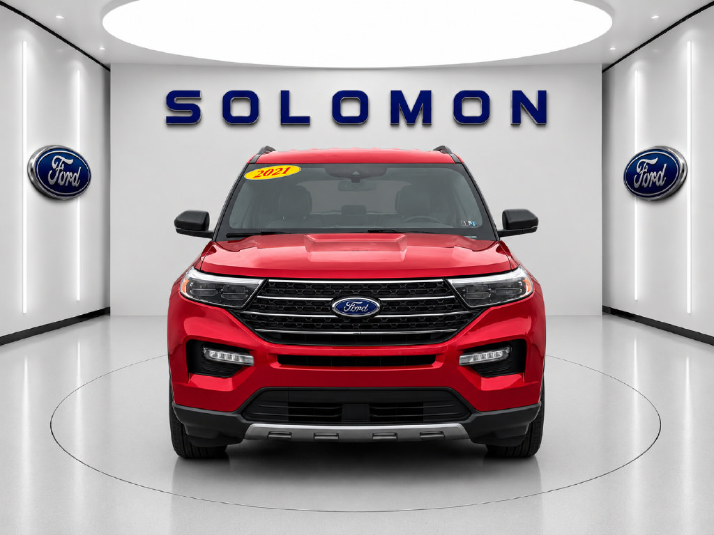 Certified 2021 Ford Explorer XLT w/ Equipment Group 202A AWD/4WD image 3