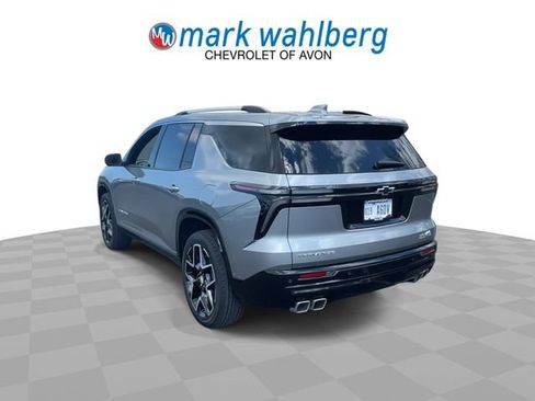 Used 2025 Chevrolet Traverse High Country w/ LPO, Floor Liner Package FWD image 6