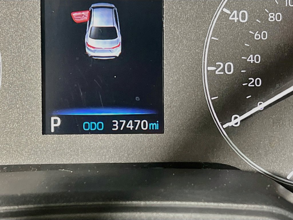 Certified 2024 Toyota Corolla LE FWD image 11