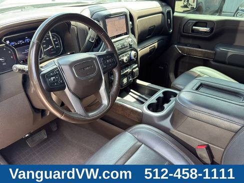 Used 2019 GMC Sierra 1500 Denali w/ Driver Alert Package II AWD/4WD image 9