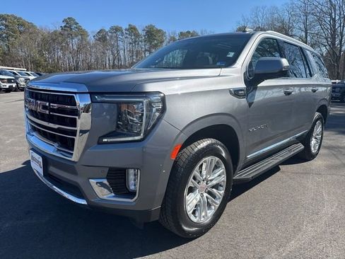 Used 2021 GMC Yukon SLT w/ SLT Premium Package image 1