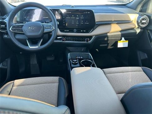 New 2026 Chevrolet Equinox ACTIV w/ Convenience Package III image 5