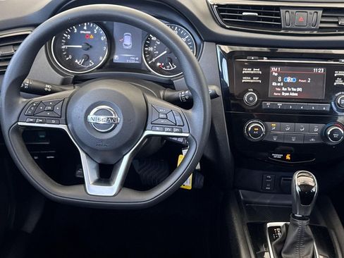 Used 2018 Nissan Rogue Sport S w/ S Appearance Package AWD/4WD image 28