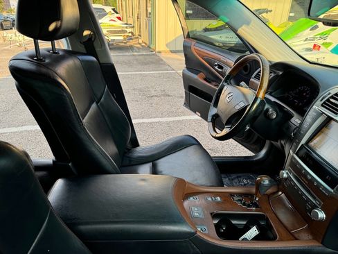 Used 2011 Lexus LS 460 w/ Touring Edition RWD image 28