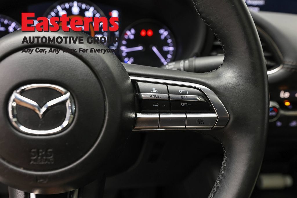 Used 2023 MAZDA MAZDA3 s FWD image 16
