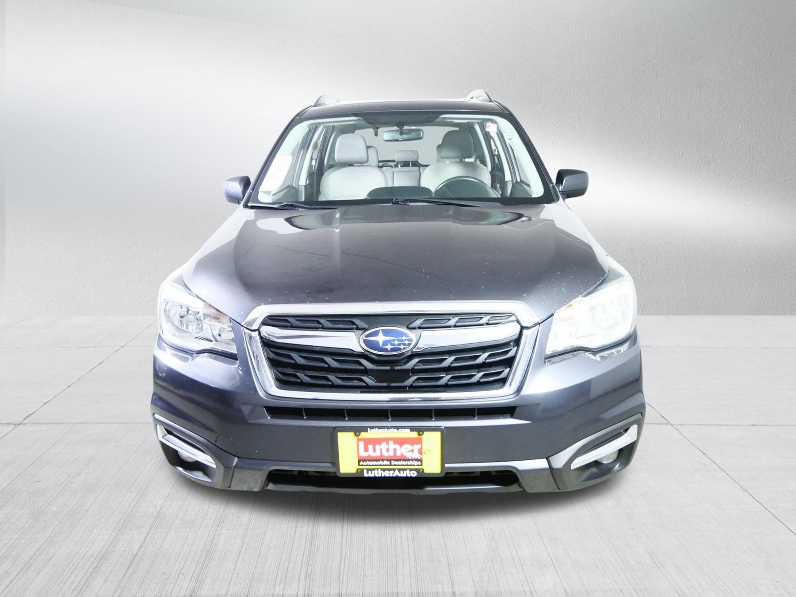 Used 2017 Subaru Forester 2.5i Limited AWD/4WD image 2