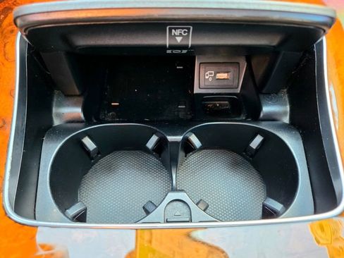 Used 2020 Mercedes-Benz E 450 E 450 w/ Driver Assistance Package image 35