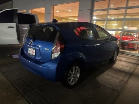 Used 2016 Toyota Prius C Four image 12