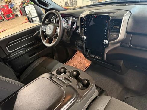 Certified 2025 RAM 2500 Big Horn AWD/4WD image 15