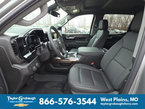 New 2026 Chevrolet Silverado 1500 LT w/ Z71 Off-Road Package AWD/4WD image 17