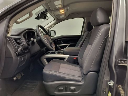 Used 2023 Nissan Titan SV w/ SV Convenience Package AWD/4WD image 5