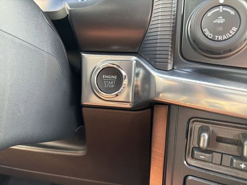 Certified 2025 Ford F150 King Ranch image 37