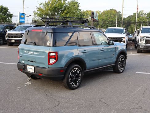 Used 2023 Ford Bronco Sport Outer Banks w/ Tech Package AWD/4WD image 10
