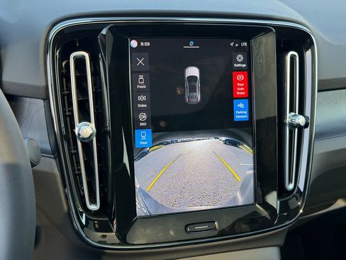 Certified 2023 Volvo C40 P8 Recharge Plus AWD/4WD image 32