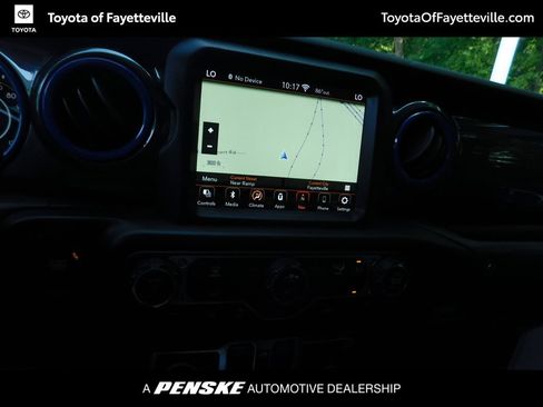 Used 2020 Jeep Gladiator Sport AWD/4WD image 9