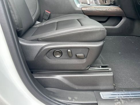 New 2026 GMC Sierra 2500 SLT w/ SLT Premium Package image 32