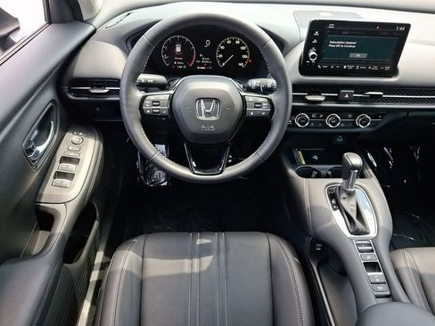 Certified 2025 Honda HR-V EX-L image 11
