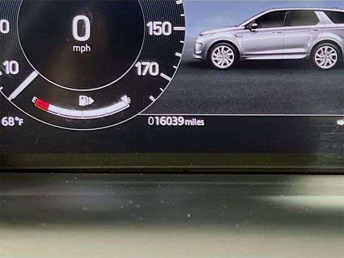 Used 2024 Land Rover Discovery Sport S image 12