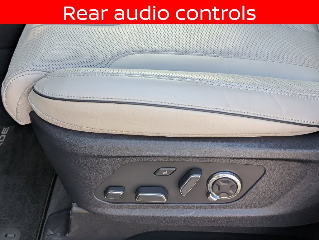 Used 2024 Hyundai Palisade Calligraphy FWD image 13