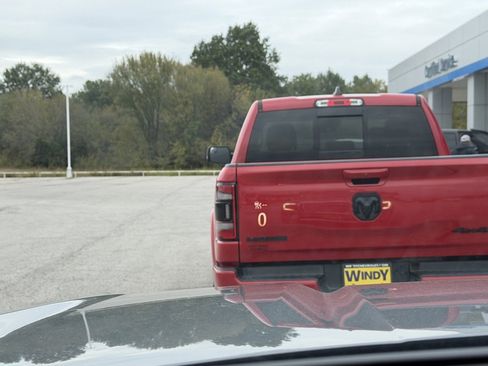 Used 2021 GMC Yukon Denali w/ Denali Ultimate Package image 40