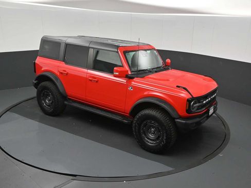 Used 2024 Ford Bronco Outer Banks AWD/4WD image 10