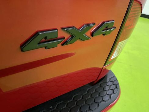 Used 2017 RAM 1500 Express image 12