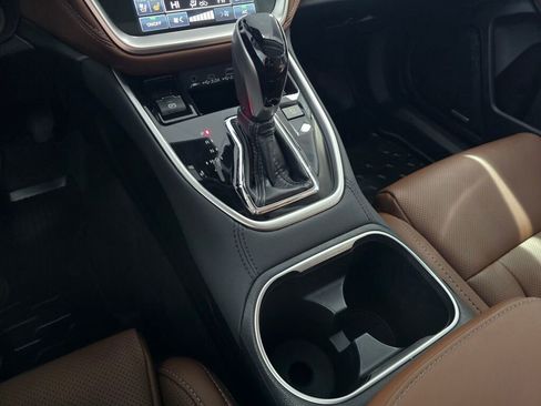 Used 2025 Subaru Outback Touring XT w/ Popular Package #2 image 34