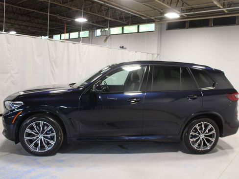 Used 2022 BMW X5 xDrive40i w/ M Sport Package AWD/4WD image 14