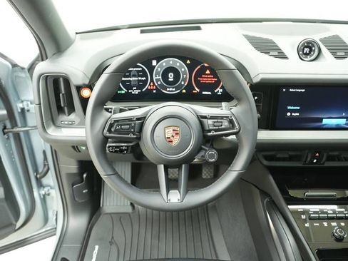 New 2026 Porsche Cayenne AWD/4WD image 13