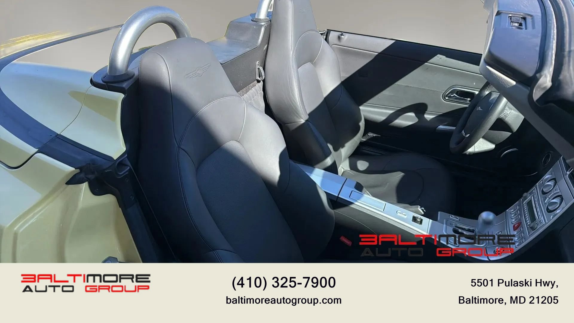 Used 2008 Chrysler Crossfire Limited RWD image 21