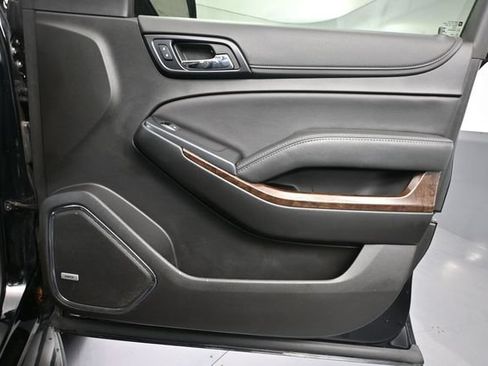 Used 2019 Chevrolet Tahoe LT w/ RST Edition AWD/4WD image 57