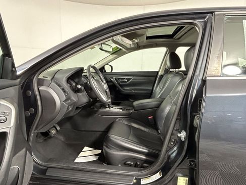 Used 2016 Nissan Altima 2.5 SL w/ Moonroof Package image 15