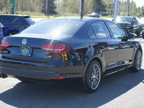 Used 2017 Volkswagen Jetta S w/ Jetta S Cold Weather Package image 5