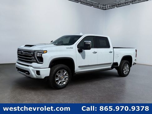 New 2026 Chevrolet Silverado 2500 High Country w/ Technology Package AWD/4WD image 7
