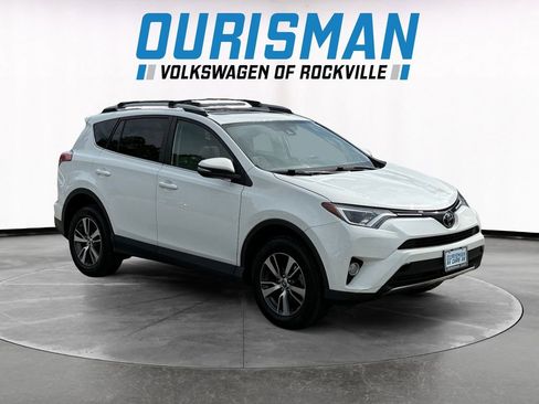 Used 2018 Toyota RAV4 XLE w/ Plus Extra Value Package AWD/4WD image 1