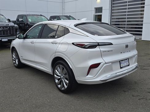 Used 2025 Buick Envista Avenir image 37