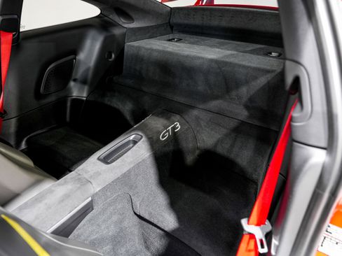 Used 2015 Porsche 911 GT3 RWD image 21